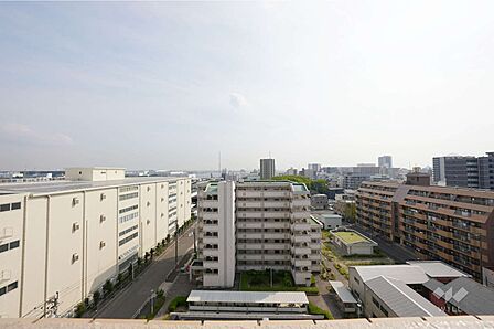 バルコニーからの眺め（南方向）［2025年8月29日撮影］
