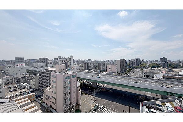 南側バルコニーからの眺め（南西方向）［2026年8月21日撮影］
