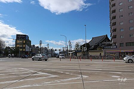 敷地南東側の前面道路