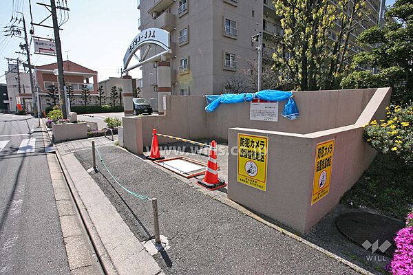敷地北側の前面道路
