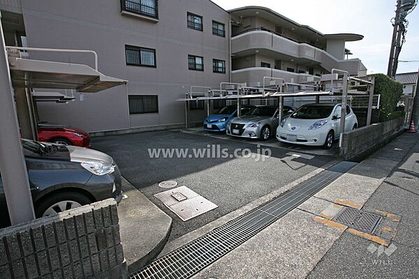 敷地内駐車場（屋外機械式）