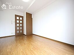 名古屋市営鶴舞線 塩釜口駅 徒歩15分の賃貸マンション 1階1Kのリビング/ダイニング