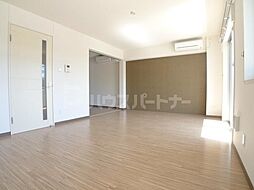 ファースト クライム 2階1LDKのリビング/ダイニング