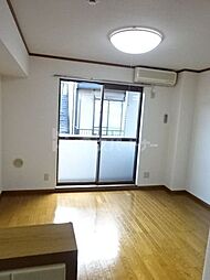 アリエーテ 1階ワンルームのリビング/ダイニング