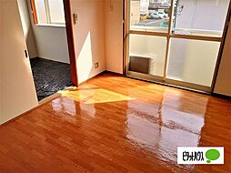 エルディムモモセ 201 2階2DKのリビング/ダイニング