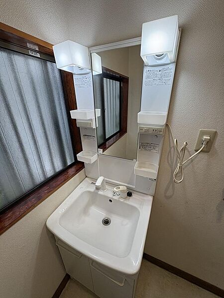 脱衣所にある洗面化粧台です。