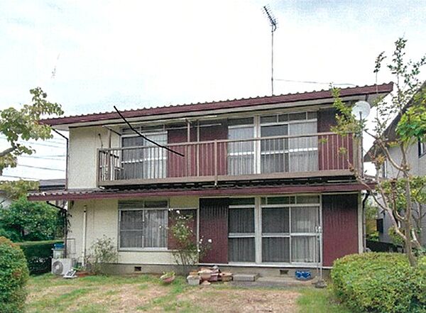 積水ハウス。土地２区画分で３３８m2（102.24坪）。駐車場増設で５台以上。水回りリフォーム済。即入居可。