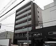 ローブコート六地蔵駅前の賃貸物件
