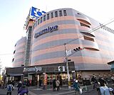 イズミヤ 白梅町店まで80m 大型スーパーのイズミヤ。ガレージも広くお買い物もらくらくです。