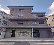 ヴァンべール御苑前 2階 築4年11ヶ月の賃貸物件