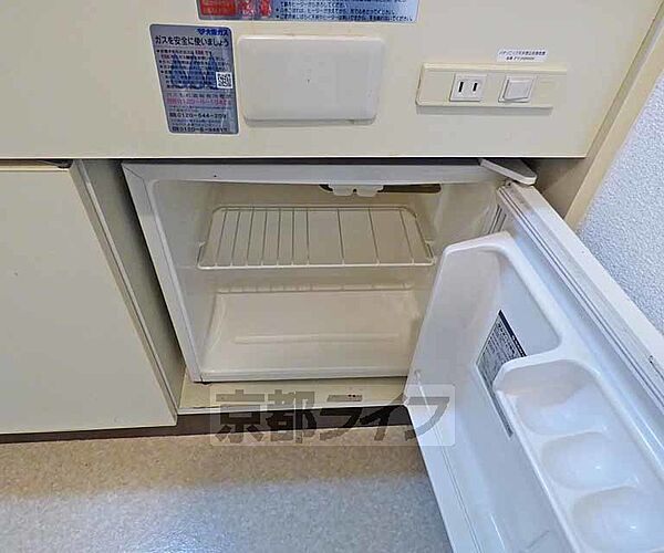画像21:冷蔵庫を開けた状態です。