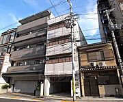 今出川駅より徒歩15分 築52年 4階建の賃貸物件