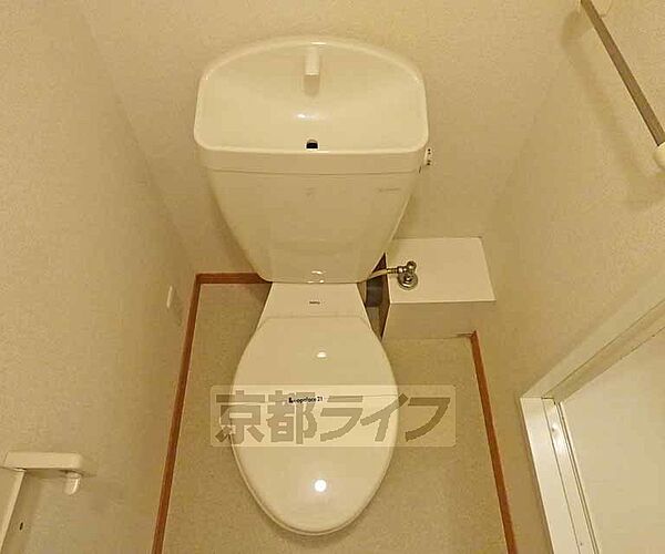 画像6:シンプルなトイレです。