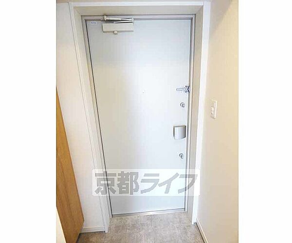 画像10:玄関のドアです。
