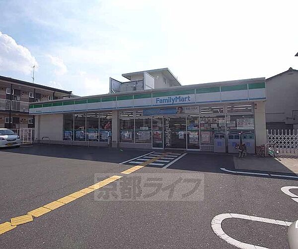 画像28:ファミリーマート西七条名倉町店まで518m 七条春日通りを北へ向かった先にございます。