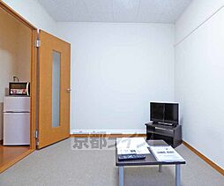 京都市営烏丸線 丸太町駅 徒歩12分の賃貸アパート 2階1Kのリビング/ダイニング