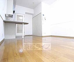 京都市営烏丸線 丸太町駅 徒歩15分の賃貸マンション 4階ワンルームのリビング/ダイニング