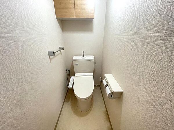 温水洗浄付きトイレです！