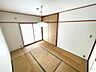 その他：全居室収納付きです！ 