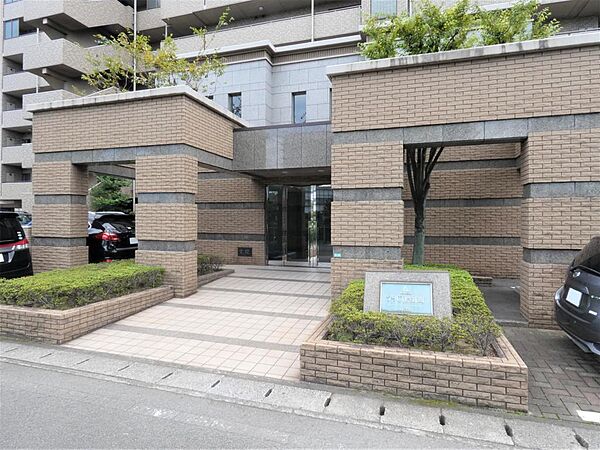 マンションの入口です。
