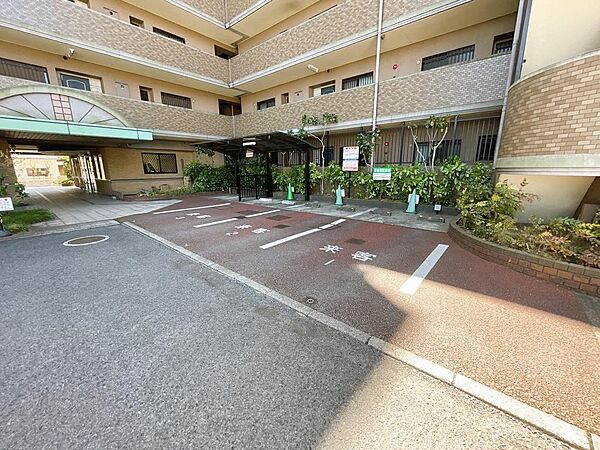 来客駐車場３台分止めれます！