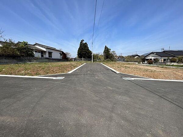 前面道路含む現地写真