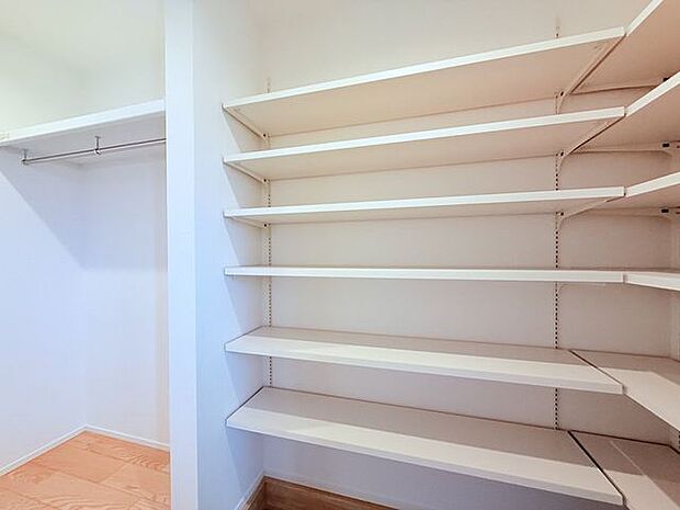 ◇シューズインクローク&クローゼット完備の玄関♪