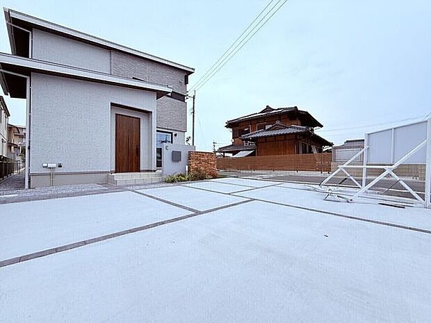 行橋駅まで徒歩14分!”60坪以上”の平屋用地あり!〜庭付きやガレージ付きなど自由な間取り設計〜 【point.2】2025年3月モデルハウス・2025年4月分譲住宅完成!随時見学受付中です。