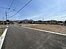 外観：前面道路含む現地写真