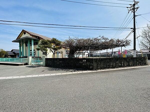幼稚園・保育園 鎮西保育園 850m