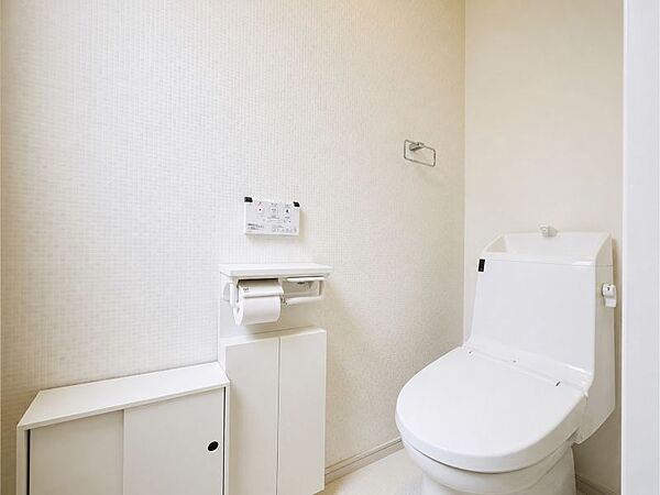 2階トイレです！トイレが2つあるのは嬉しいですね♪