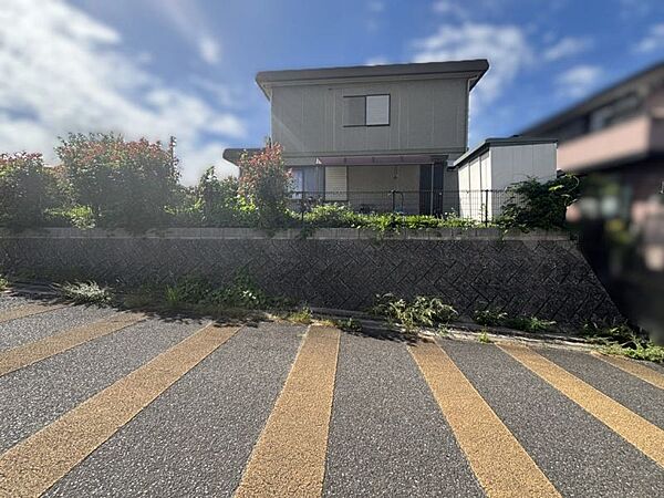 近隣にはお馴染みのうどん店やラーメン店など、週末に家族や仲間と集まれる飲食店が揃っています♪