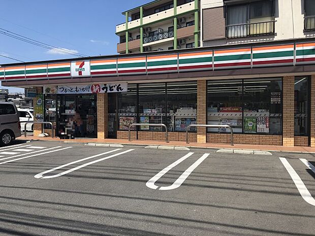 セブンイレブン大野城乙金東1丁目店まで約23ｍ（24時間営業）