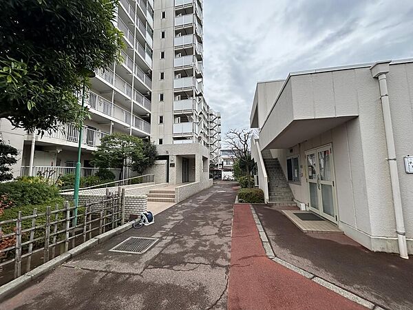 外観の別角度です。