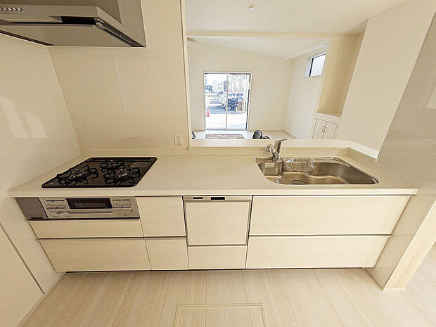 食洗器付きのシステムキッチン