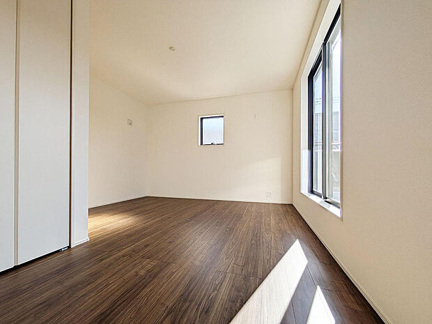 8.5帖の寝室。WICやスタディーカウンターなどを設置