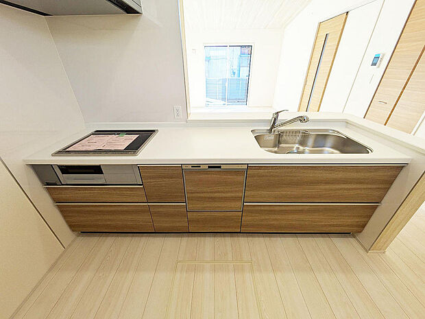 食洗器付きのシステムキッチン