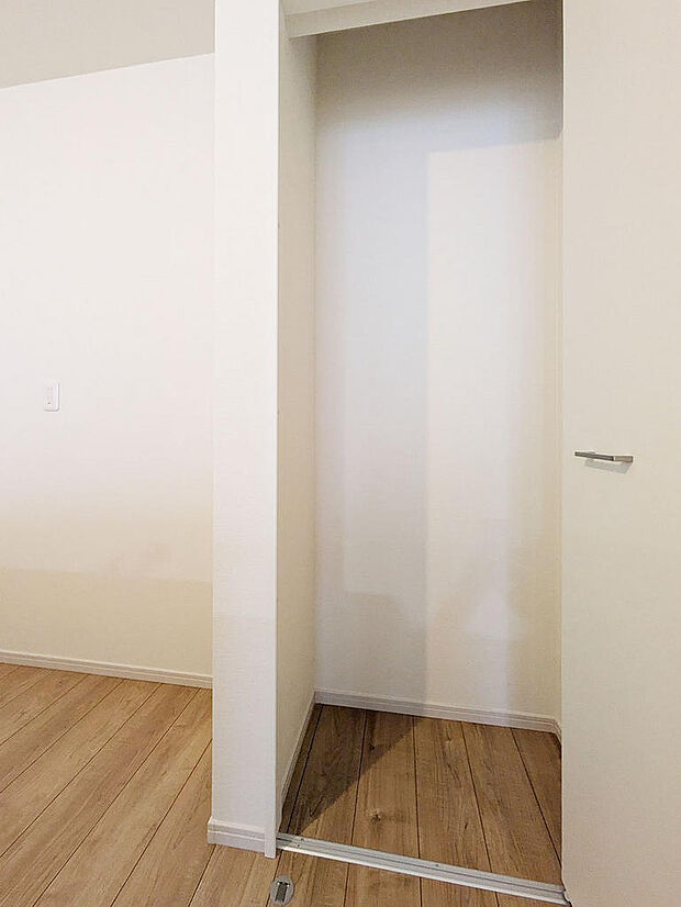 LDKにはちょっとした収納がうれしい