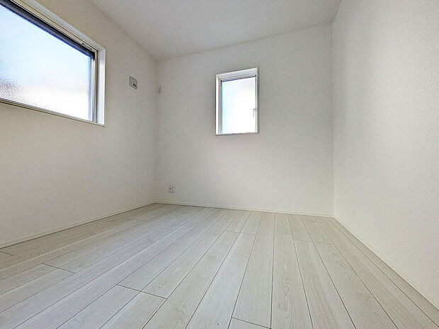 1階5.36帖の洋室