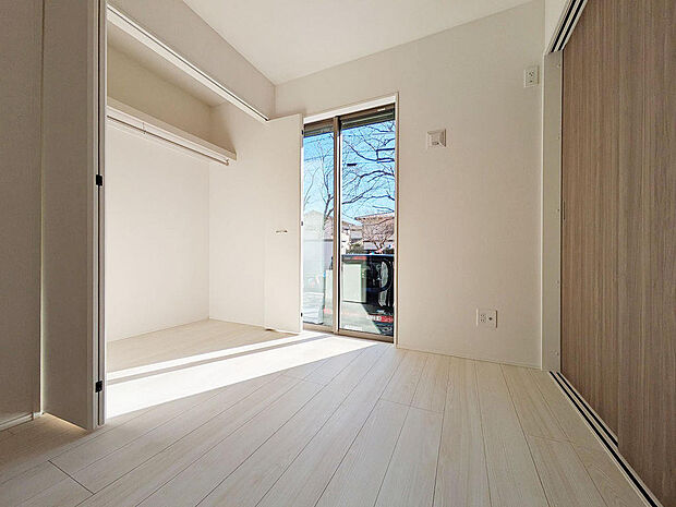 LDKに隣接して3.75帖の洋室を設置