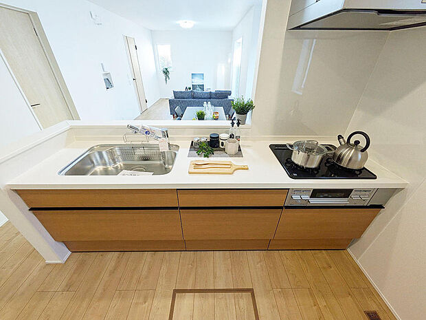 キッチンからも会話が弾むシステムキッチン