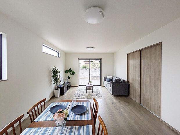 16帖の日当たり良いLDK