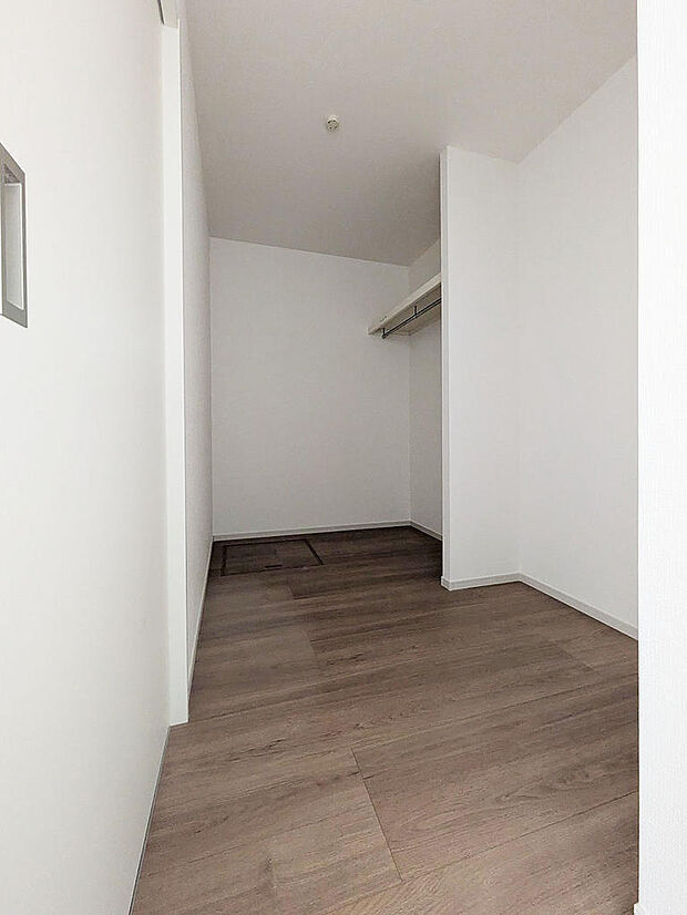 LDKには大型のファミリークローゼットを設置