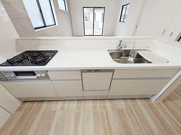 食洗器付きのシステムキッチン