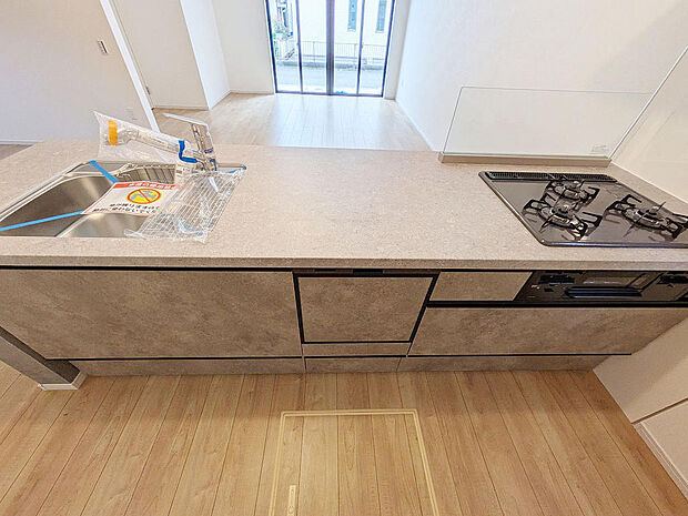 食洗器付きのシステムキッチン