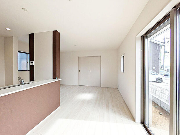 日当たりの良い15帖のLDK