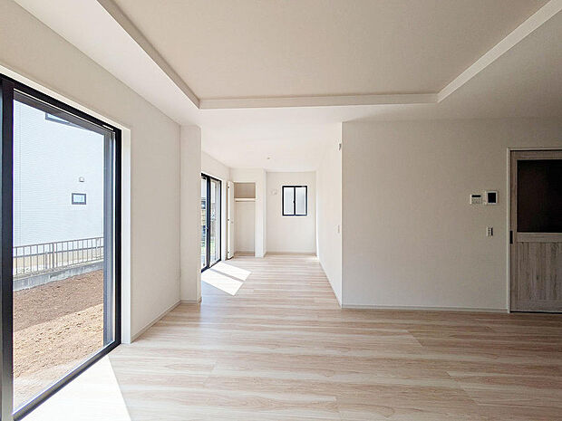 将来的に間仕切りも対応可能化も?