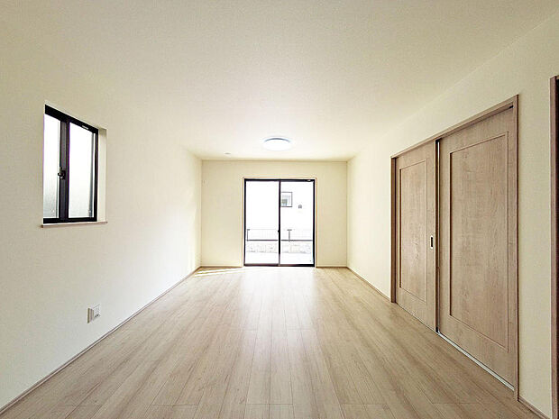 南向き15帖のLDK