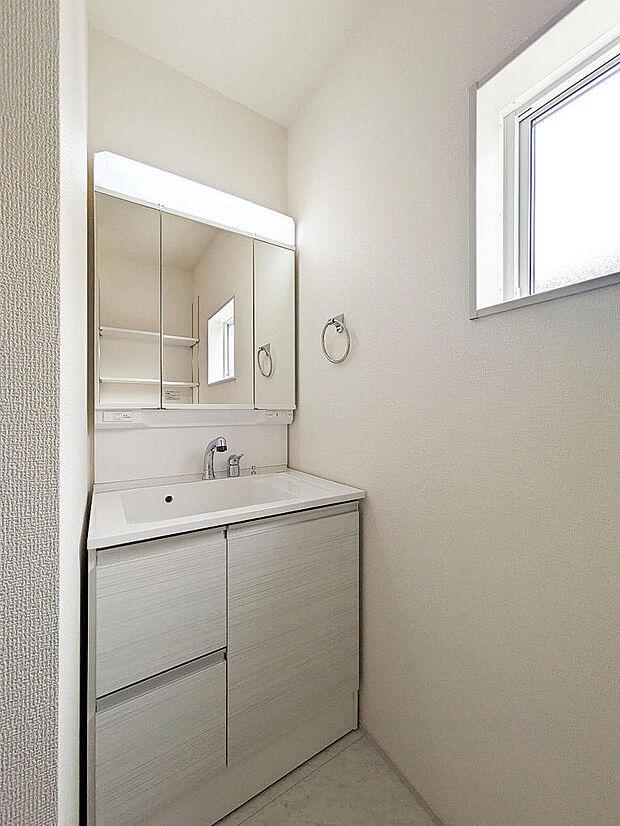 独立配置の洗面台