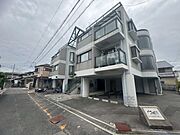 ヴェリ・1 3階 築37年8ヶ月の賃貸物件